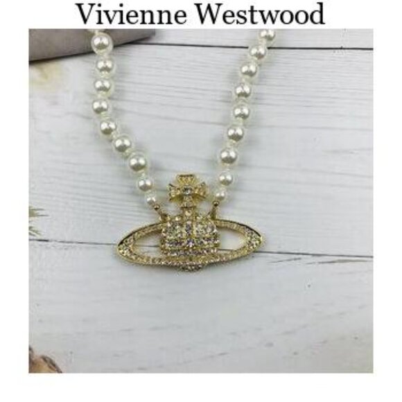 Vivienne Westwood Gold Studs - Picture 3 of 5